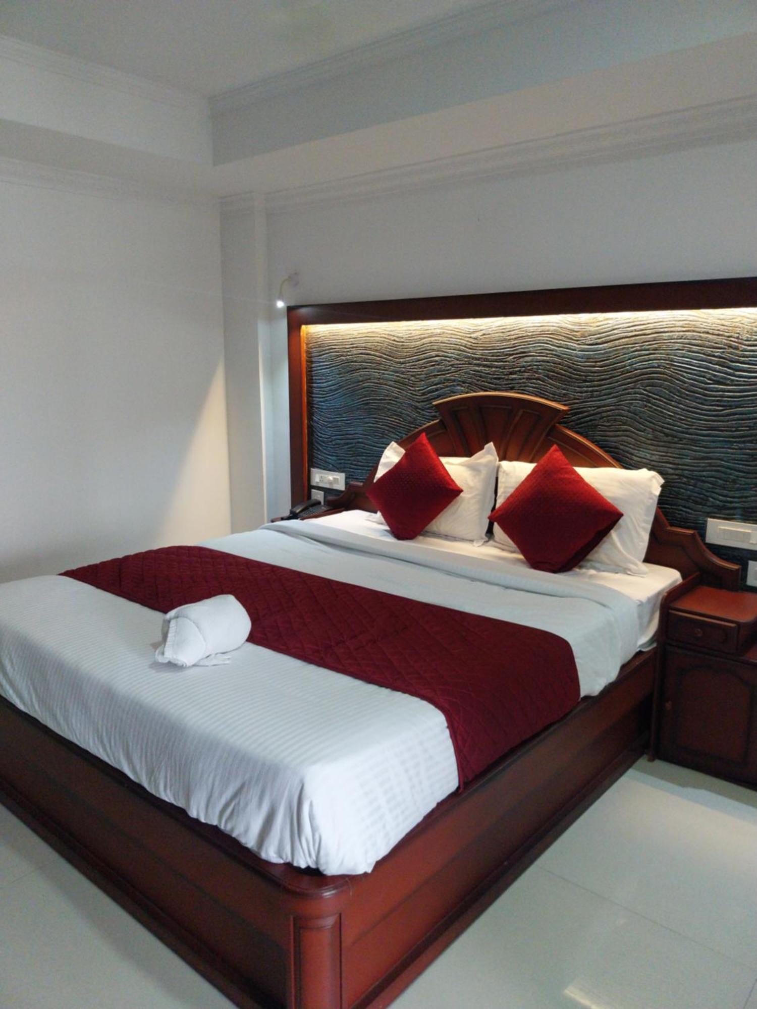 Hotel Savera Park Thrissur Exteriér fotografie